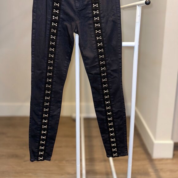 PISTOLA: NWT, Kiera High Rise, Color- Black, Size - 27, MSRP - $108 - Picture 7 of 9